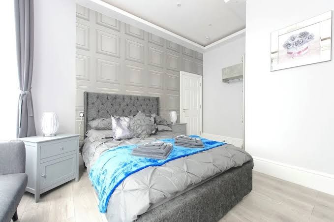 The Pond House - Ensuite Rooms